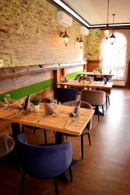 머르거레터 판지오  호텔