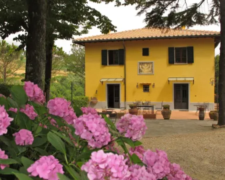 Barco Mediceo Hotels in Carmignano