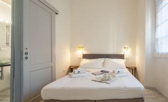 Central Station Apartment by Mmega