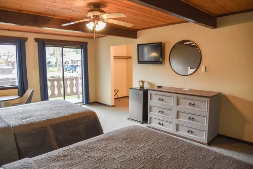 Alpine Lodge Red River Hotels in Taos Ski Valley