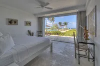 La Bougainvillea Hotel and Villas Hotels in Governor's Harbour