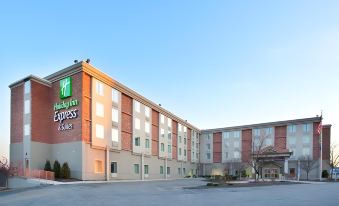 Holiday Inn Express & Suites Pittsburgh West Mifflin
