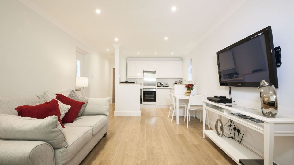 High Hedges Apartment B