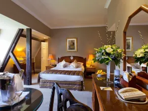 Ashdown Park Hotel