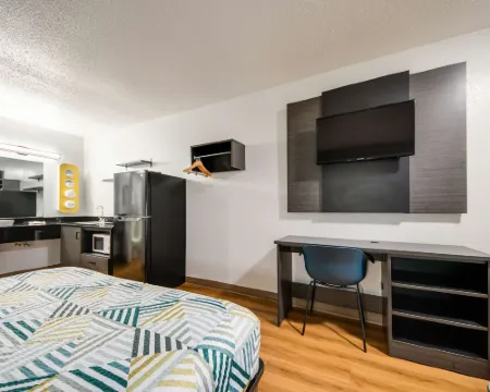 Studio 6 Laredo, TX - North I 35 Hotels in Laredo