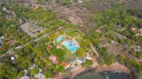 Las Veraneras Villas & Resort Hotels in Miravalle