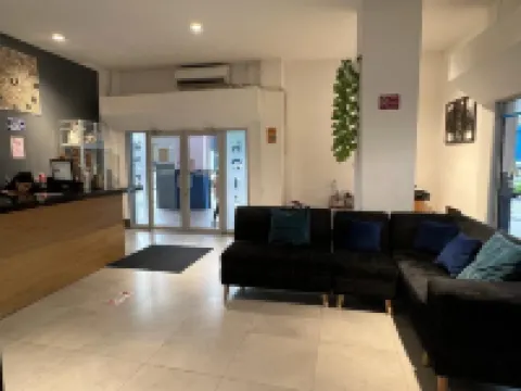 HOTEL PERLA CENTRAL MALECON