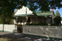 Maison d'Aurum A Pet Friendly and Family Friendly Heritage house