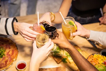 Jost Hôtel le Havre Centre Gare Отели рядом с достопримечательностью «Le Square Saint-Roch»