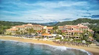 Barceló Huatulco Hotels near Playa la Esperanza