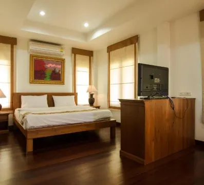 ห้องซูพีเรียร์ เตียงใหญ่ 1 เตียง