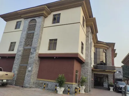 Apno Hotel and Suites Отели рядом с достопримечательностью «Элеко Бич»