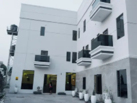 The Manor Hotel by Luckzi Hoteles en Owerri