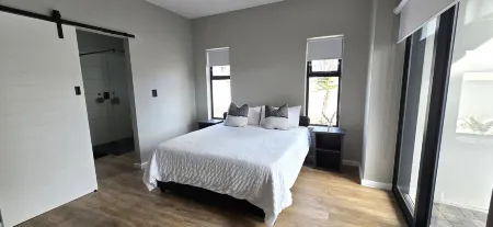 Seaside Retreat in Langebaan with Hot Tub and BBQ