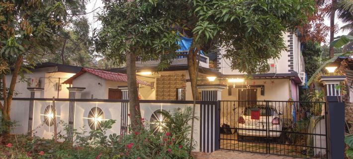 Shelly's Hideout Inn Hotels in Saligao