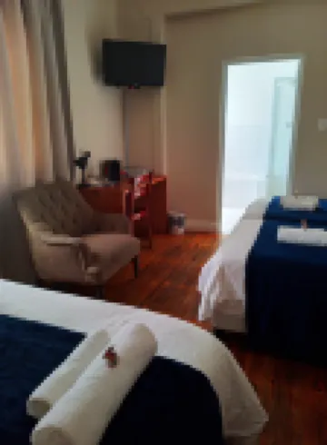 Le Bay Lodge