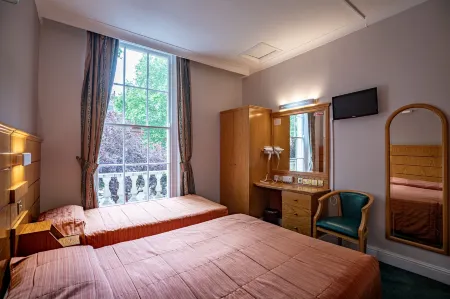 The Nayland Hotel