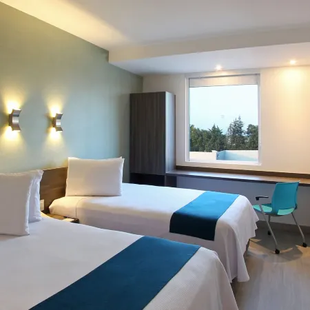 One Leon Poliforum Hotels in León