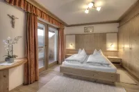 Hotel Ciasa Ai Pini