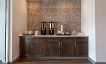 Hampton Inn & Suites by Hilton Ottawa West