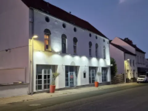 โรงแรม 1815 โรงแรมในWaterloo