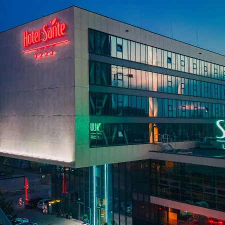 Hotel Sante Отели рядом с достопримечательностью «Бялолека»