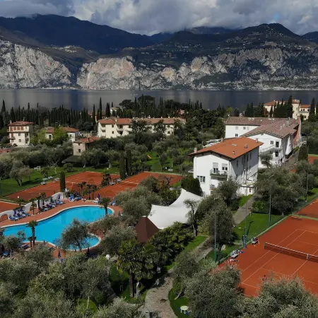 Club Hotel Olivi - Tennis Center