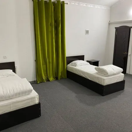 Green Apple Hotel