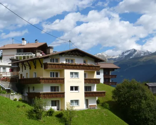 Cozy Apartment with a Beautiful View Hotels in Gemeinde Kappl