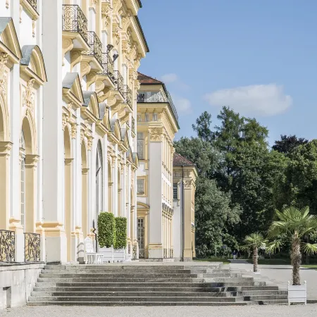 Hotel am Schlosspark Zum Kurfürst Отели рядом с достопримечательностью «Станция метро Hasenbergl»