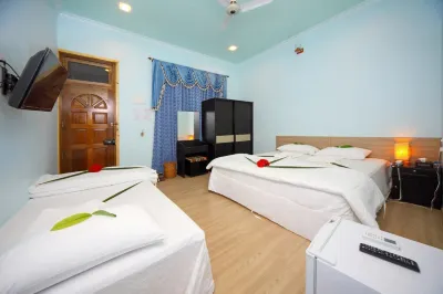 Rasdhoo Coralville Hotels in Kuramathi