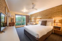 AAt 28 Goldsmith Motel Hotels in Hamilton