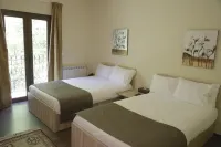 The Lodge Inn Hotel - Balkon