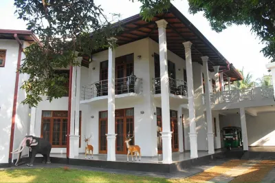 Mahakumara White House Hotel Hotels near Sri Kannangararamaya