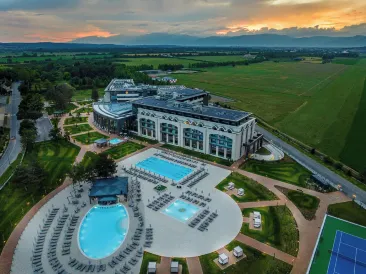 Kings' Valley Medical & Spa Hotel