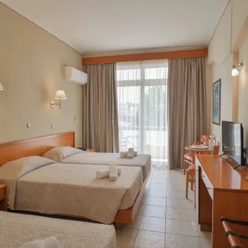 Neda Hotel Hotels near أوليمبيا