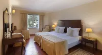 Turim Club Azeitao Hotel Hoteles cerca de HALLO