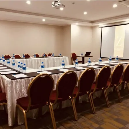 Le Zenith Hotel Oran