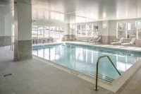 Hotel Madison & Shenandoah Conference Ctr. - Pools