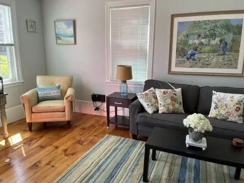 Seaside community walk to beaches and restaurants. Hotels in Swampscott