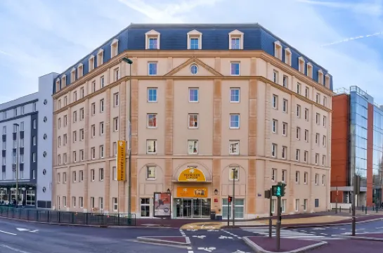 Kyriad ECO - Suresnes - La Défense