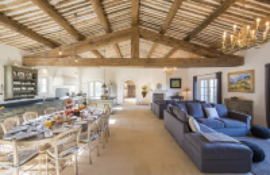 La Bécasse – Heritage Pool Manor