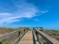 Ocean View, Shared Pool/Hot Tub, Boardwalk to Beach