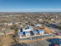 Hot Tub and Cozy Outdoor Patio Retreat - Charming Oasis