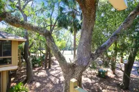 Seaside Home with Two Shared Pools, Equestrian Center, & Tennis 시브룩 비치 주변 호텔