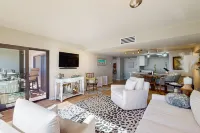 Fourth-Floor, Oceanfront Condo with Balcony, WiFi, W/D & Shared Pool/Tennis