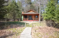 Charming Log Cabin with Fire Pit and Dock - Inviting Northern Retreat Hotels in Forest Home Township