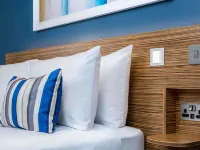Travelodge Edinburgh Park Hotels near Corstorphine