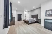 Rooftop Terrace and Private Garage - Stunning Urban Oasis