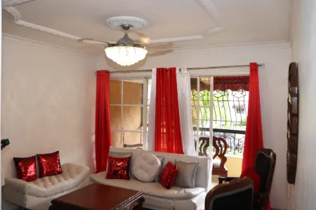 Three-Bedroom Apartment 3 Отели рядом с достопримечательностью «Iglesia Evangelica Metodista Libre Vista Bella 3ra»